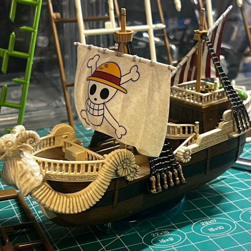 Model Kit One Piece Going Merry - ของเล่นแบนได โมเดลเรือโกอิ้งแมรี่จากวันพีซ ฉบับภาพยนตร์แอนิเมชั่นบนเน็ตฟลิกซ์ ชุดประกอบสำเร็จสำหรับแฟนวันพีซ อายุ 8