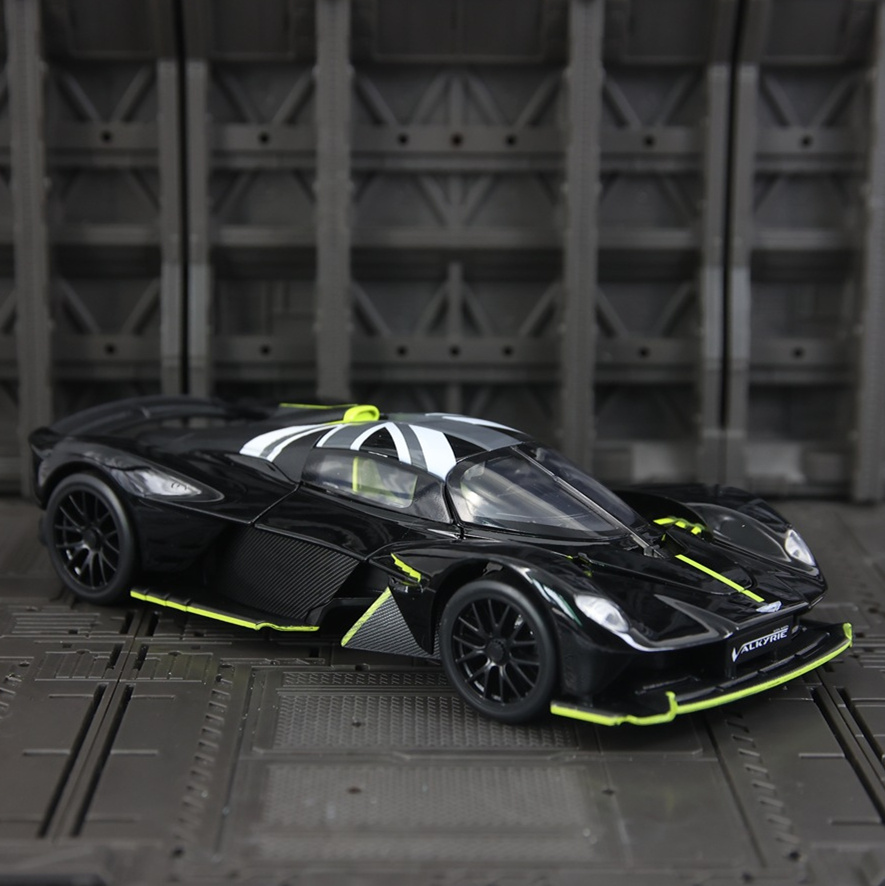 โมเดลรถสปอร์ตอัลลอยด์ Aston Ma - Model Kit Valkyrie บทวิจารณ์และราคา