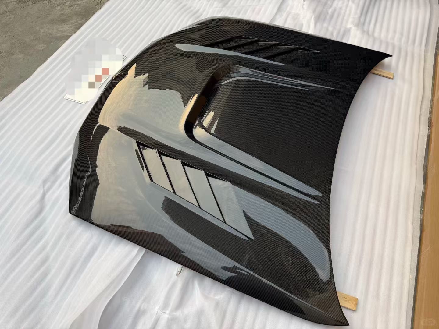 ฝากระโปงคาร์บอนไฟเบอร์รุ่นใหม่ - Model Kit Bmw บทวิจารณ์และราคา