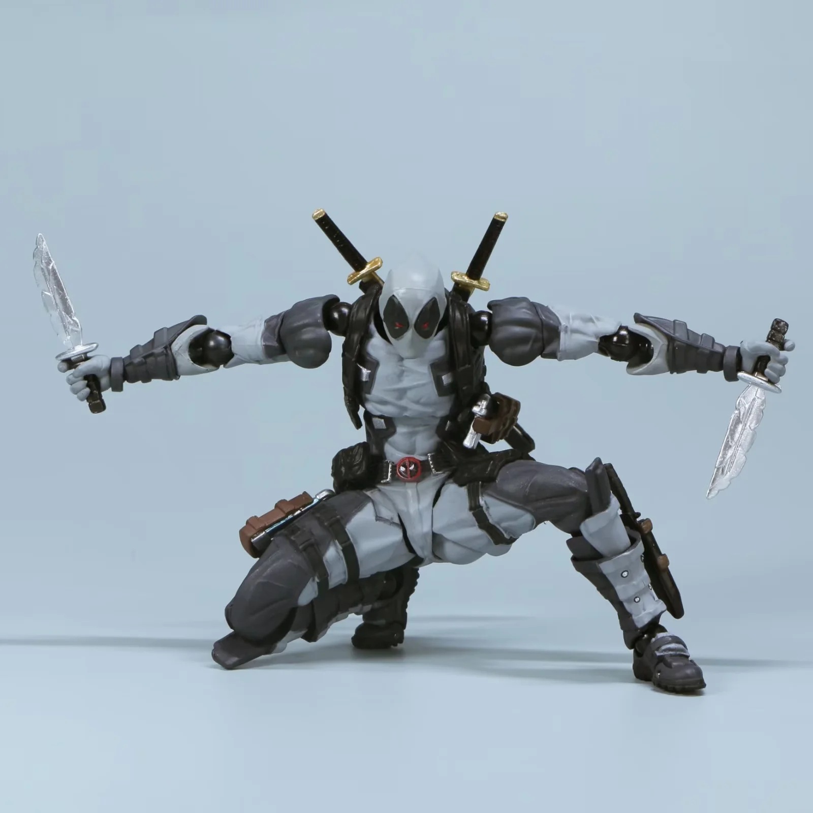 AMAZING YAMAGUCHI Deadpool 2.0 - Model Kit Batman บทวิจารณ์และราคา