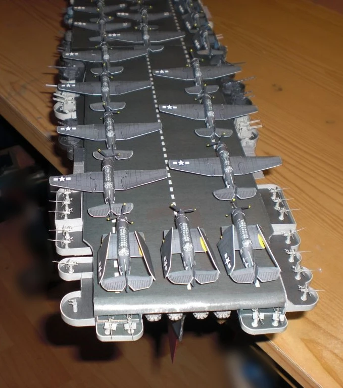 1:200 Scale USS Saratoga (CV-3 - Model Kit Uss Iowa บทวิจารณ์และราคา