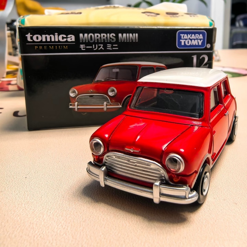 โมเดลรถของเล่น TOMY Premium Bl - Model Kit Bmw บทวิจารณ์และราคา